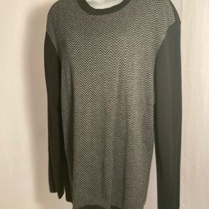 Sweater large long sleeve axist